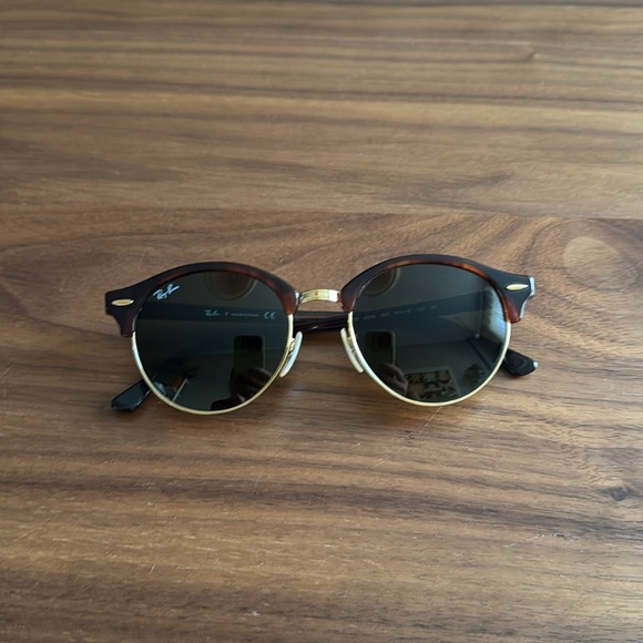 Ray-Ban Clubround Classic Sunglasses - Picture 7 of 14